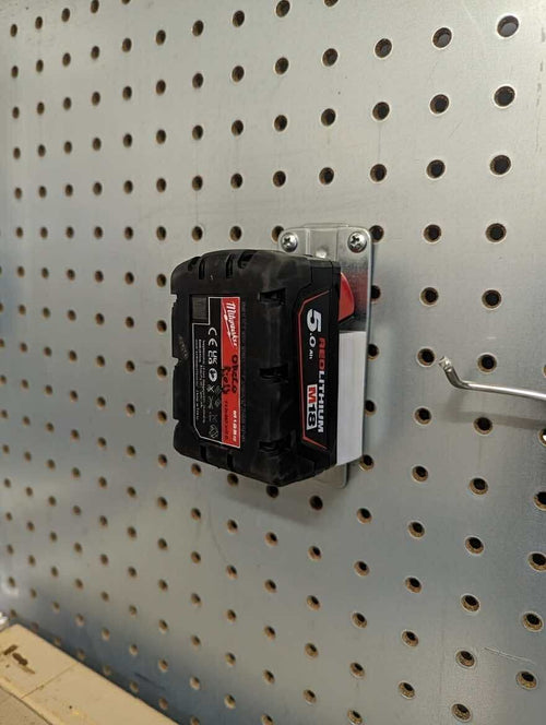 Milwaukee Batteriholder - Veggmontert